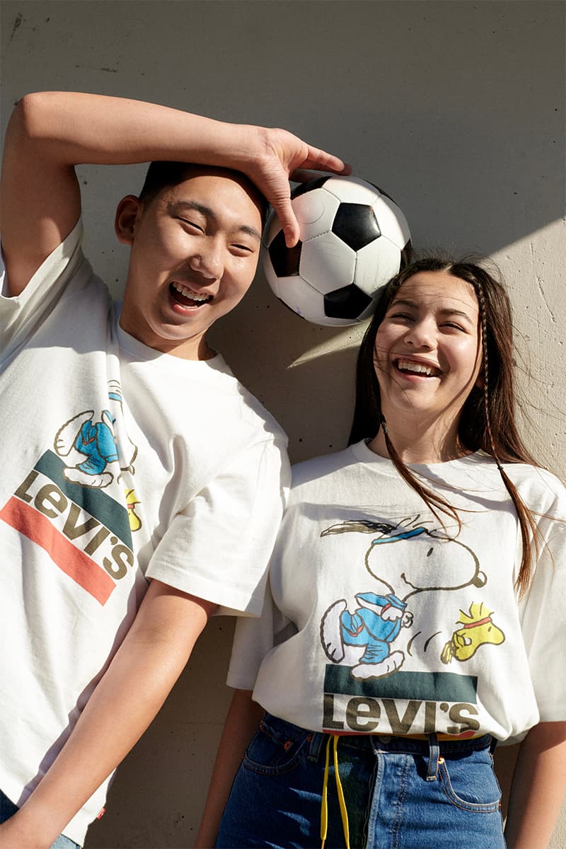 Levis Peanuts Summer 2020 Collection release info unisex football tees reversible bucket hats oversized crewneck sweatshirts tracksuit