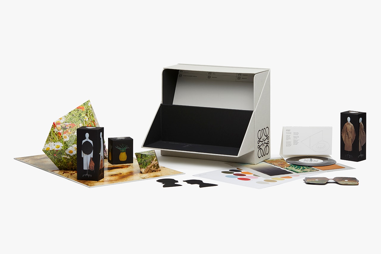 LOEWE Spring/Summer 2021 kit