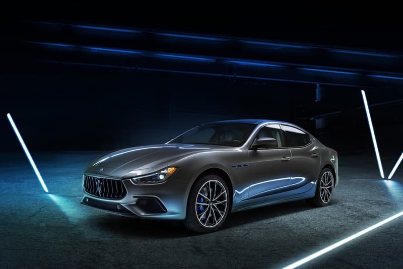 Maserati Ghibli Hybrid Released Closer Look Automotive Italian Family Four Door Car EV Environmentally Friendly 330 HP New Styling Cars