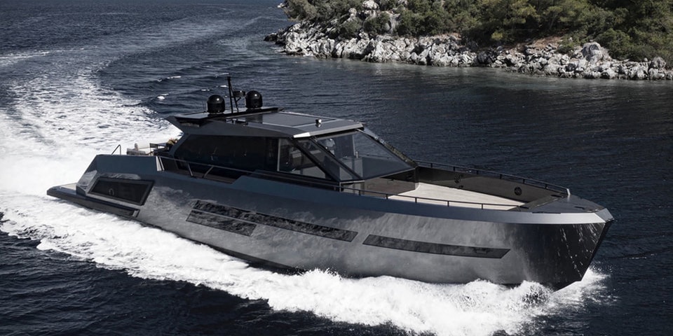 The Seek New Mazu 82 Yacht Comes With A Bulletproof Deckhouse Robb Report