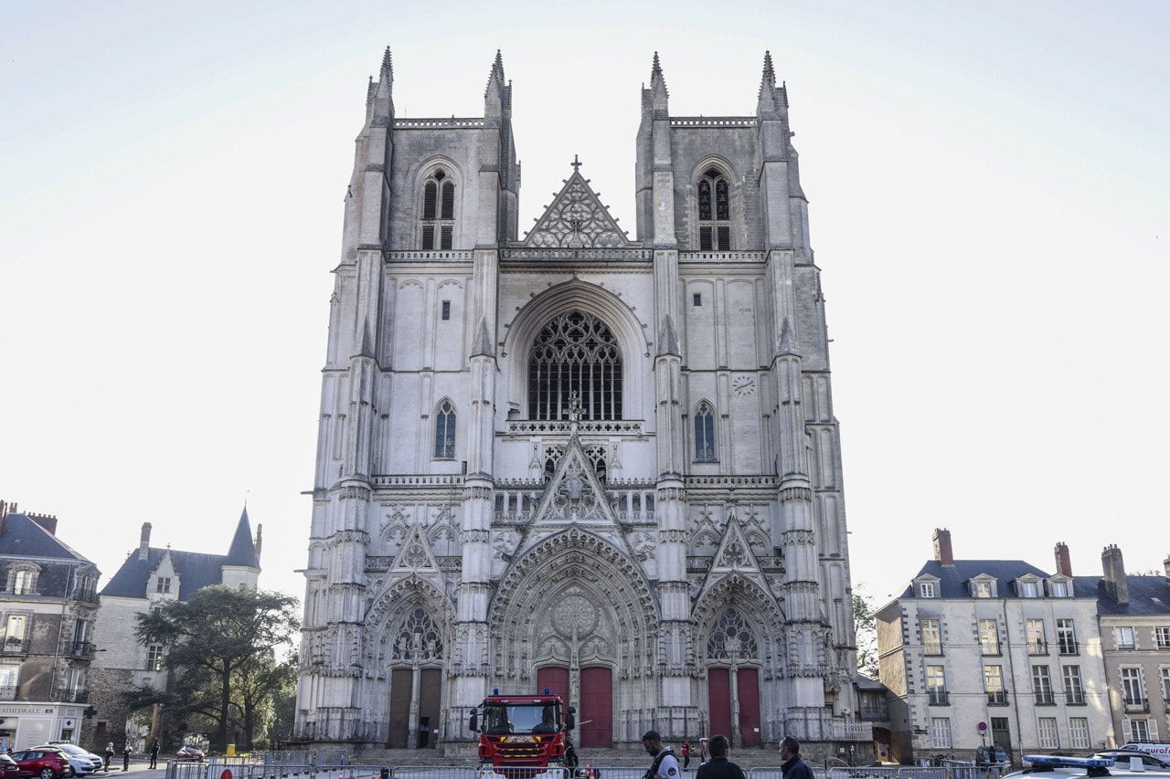 Volunteer Confesses to Starting Nantes Cathedral Fire
