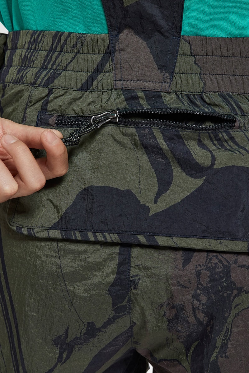 nike acg fall 2020 mt fuji apparel collection nasu hiking shoe air deschutz sandal moc 3 0 poncho shorts overalls camo official release date info photos price store list buying guide