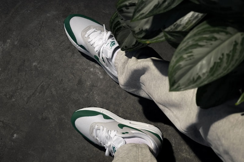Nike Air Max 1 "Hunter Green" "Anniversary Orange" Release Information Footwear Sneaker Drop Date Closer Look OG AM1 Swoosh Retro Sneakersnstuff Tinker Hatfield