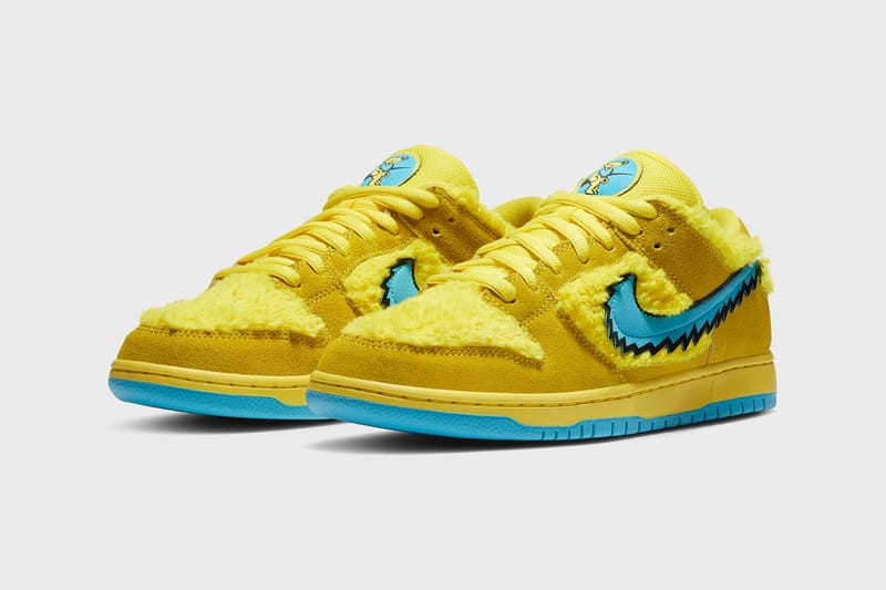 blue and yellow nike sb