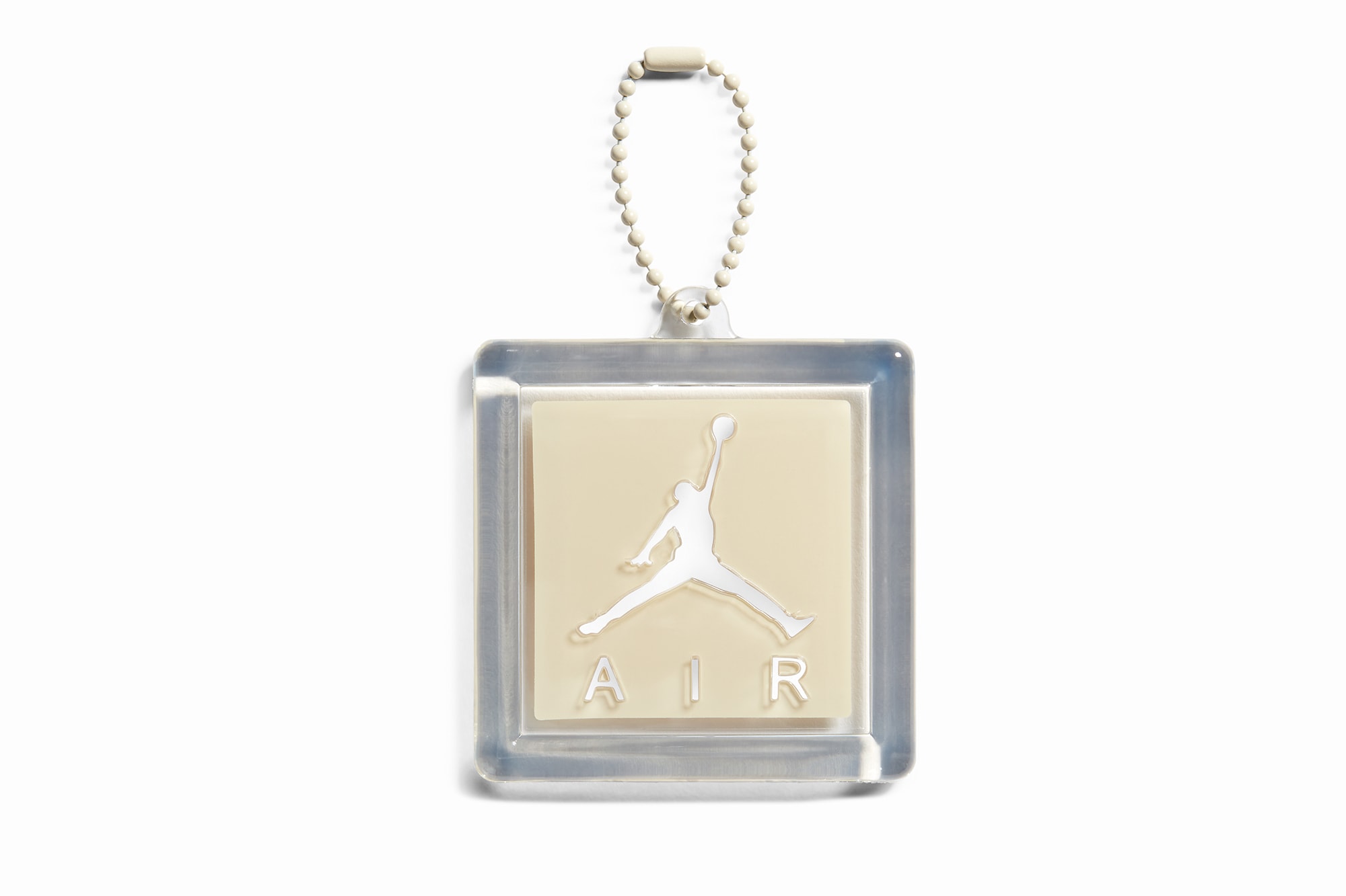 R.I.P. @virgilabloh 🕊 2020 Off-White x Women's Air Jordan 4 SP 'Sail' 👟  📸 @sneakersofberlin Follow @jordan4squad for more Air Jordan 4 …