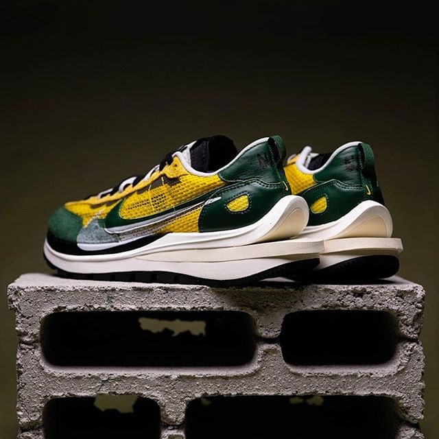 sacai x Nike VaporWaffle "Tour Yellow" Closer Look Release Information Drop Date RepGod888 Images On Foot First Look Chitose Abe Technical Vintage Retro Runner Mesh Suede Leather Collaboration HYPE Heat Sneakers Kicks Footwear Shoes