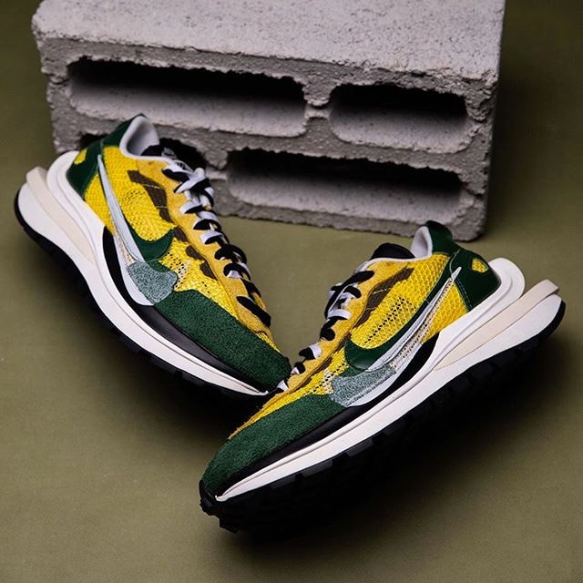 sacai x Nike VaporWaffle "Tour Yellow" Closer Look Release Information Drop Date RepGod888 Images On Foot First Look Chitose Abe Technical Vintage Retro Runner Mesh Suede Leather Collaboration HYPE Heat Sneakers Kicks Footwear Shoes