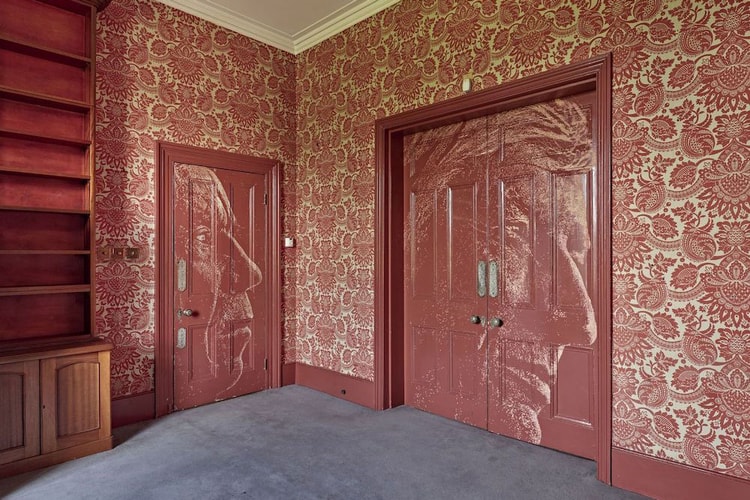 International Artists Take Over London Townhouse for "disCONNECT" Exhibition