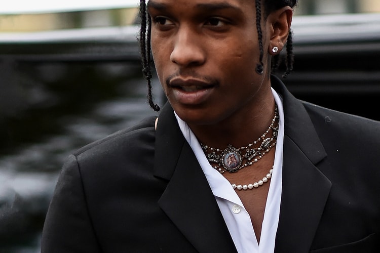 2020 Is Officially the Year of Men Wearing Pearls