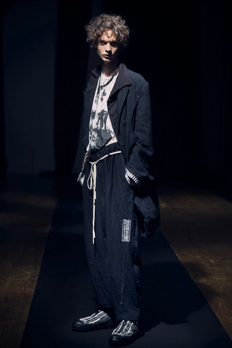 Yohji Yamamoto Spring Summer 2021 Collection Paris Fashion Week runways japanese designer pfw black monochromatic digital pour homme ss21