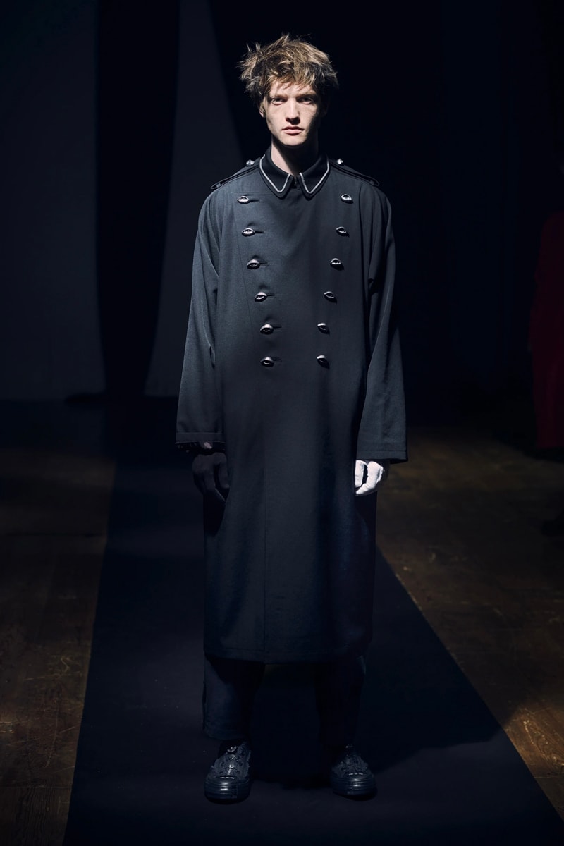 Yohji Yamamoto Spring Summer 2021 Collection Paris Fashion Week runways japanese designer pfw black monochromatic digital pour homme ss21