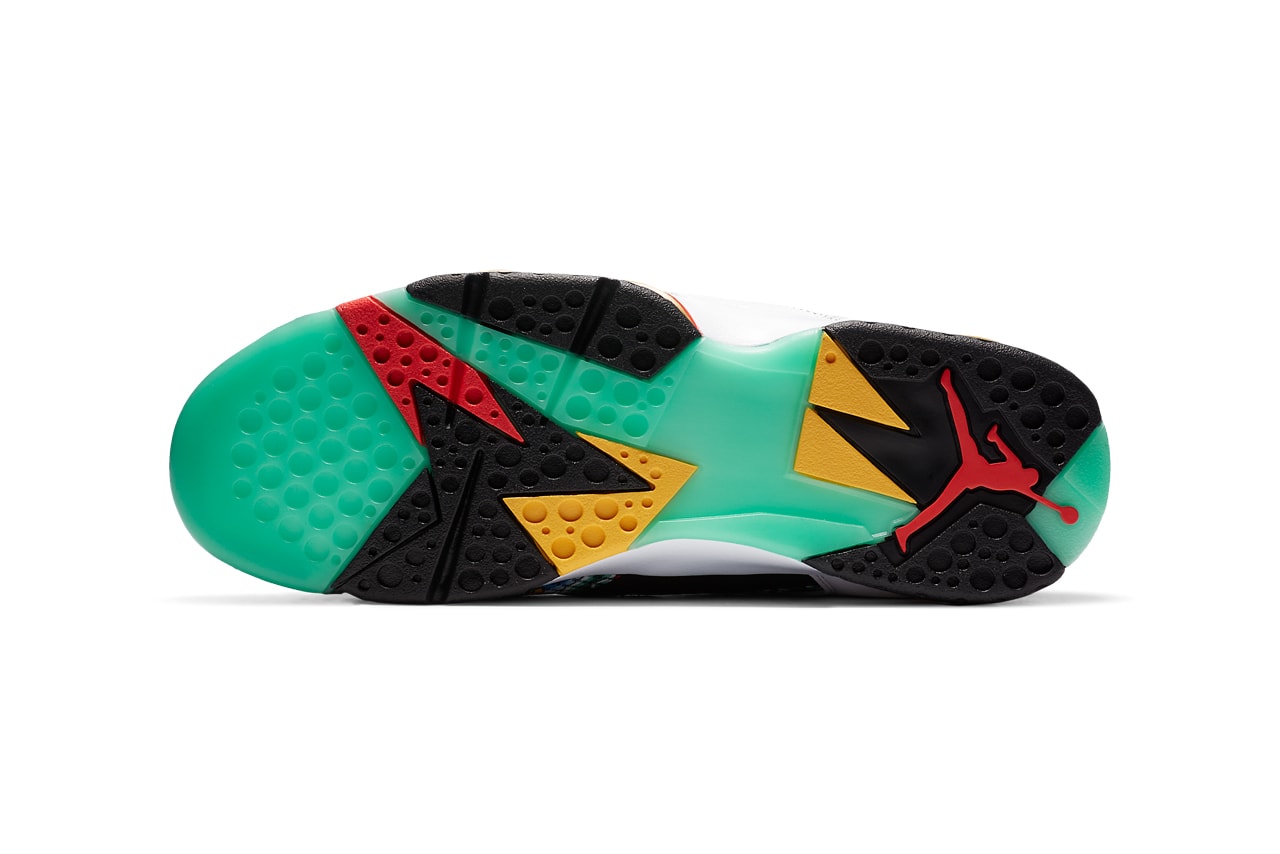 Phần đế ngoài của Air Jordan 7 Beijing's Forbidden City