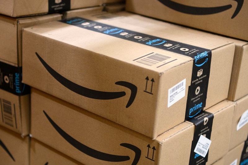 Amazon Turning Closed Malls Into Fulfillment Centers News tech online shopping warehouse Wall Street Journal 