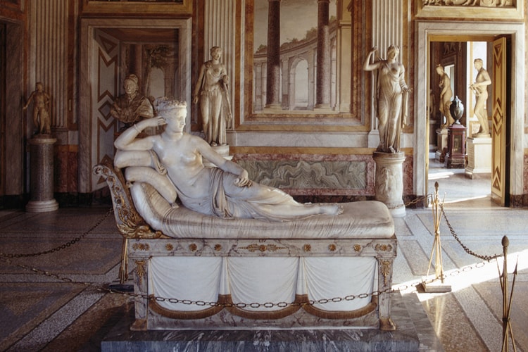 A Selfie-Taker Damages 19th-Century Antonio Canova Sculpture in Italy