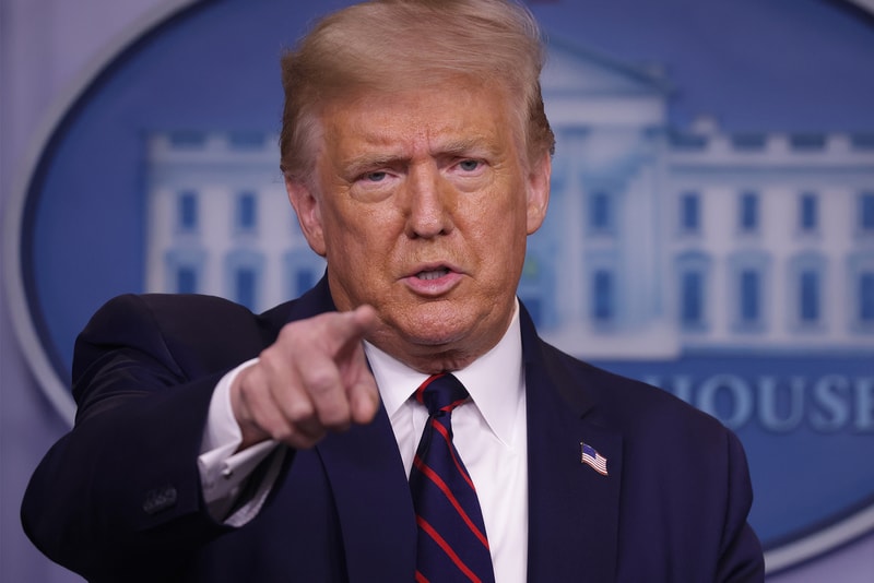 Donald Trump Signs Executive Order Banning TikTok and WeChat bytedance tencent tech china chinese apps privacy America Data 