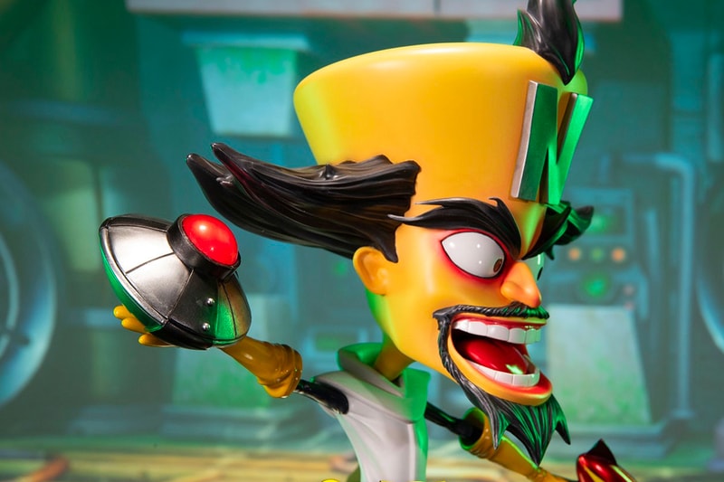 F4F Releases 21-Inch 'Crash Bandicoot' Dr. Neo Cortex Figure First 3 Figures Crash Bandicoot 3: Warped resin 