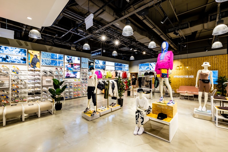 foot locker new store opening singapore youth sneaker culture basketball air max tns