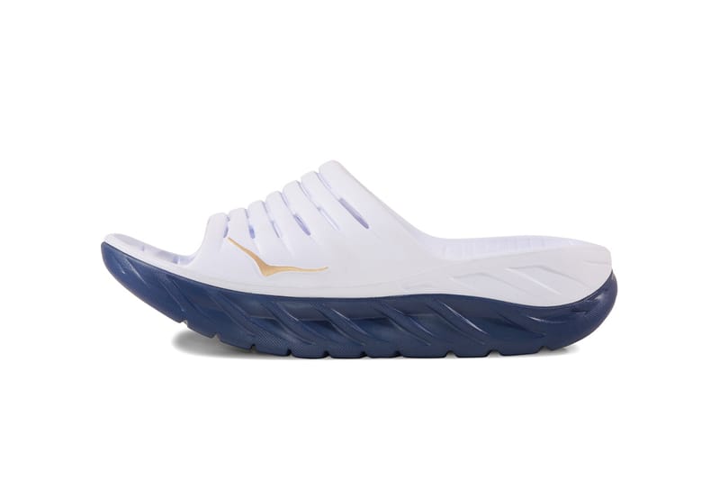 hoka trail trainers