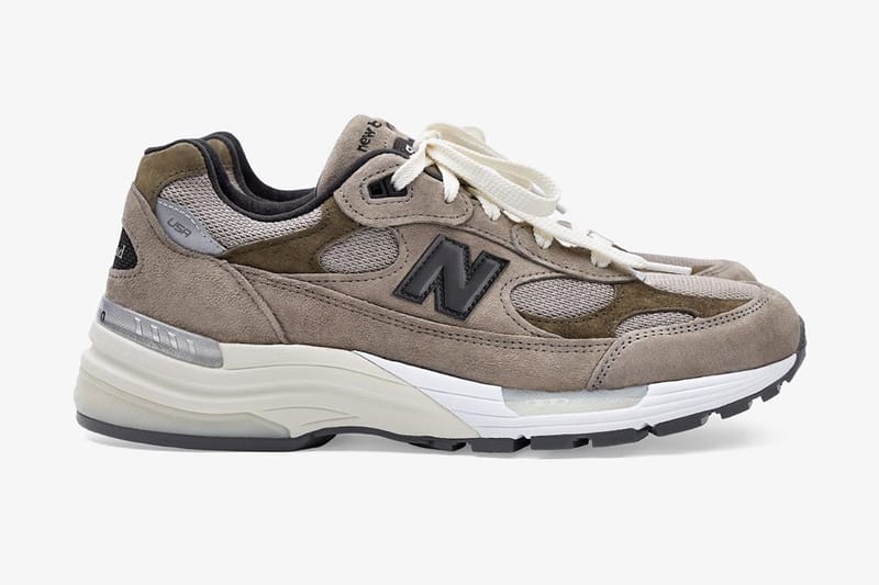 new balance 850 trainers in beige