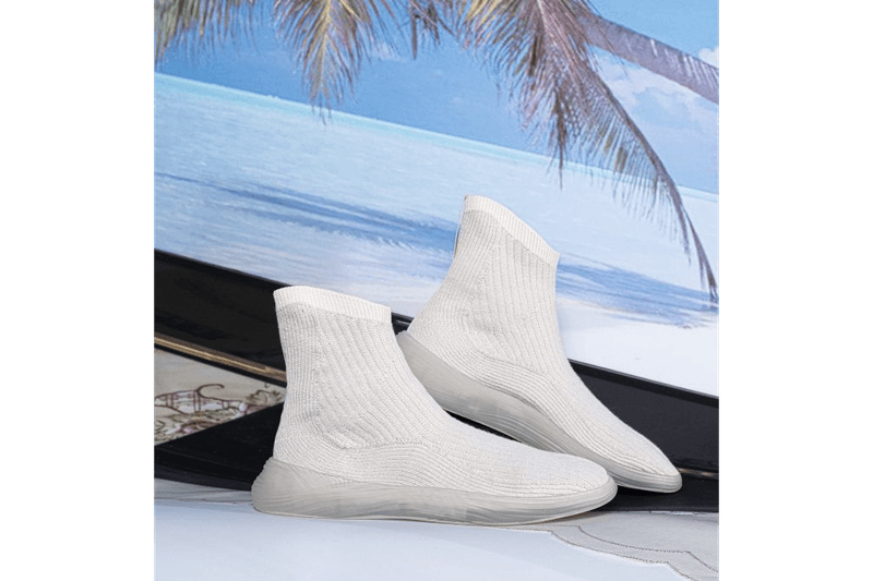 There's More to Tabi Shoes Than Maison Margiela Tabi Boot Hoof Foot Sneaker Nike ISPA Drifter Sou Sou Festival Suicoke Purple Label Nepenthes Sandal Split Toe ILYSM Dust YEEZY Designer visvim Tabi Sashiko-Folk BEAMS Japan x Moonstar Jikatabi Shoes Nike Wildcard Ankle Socks Nike Aqua Rift maharishi