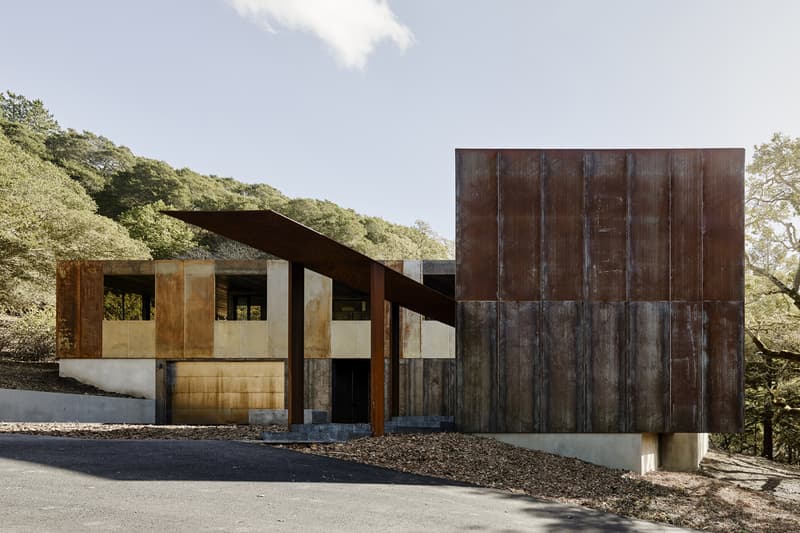 'Miner Road House: Faulkner Architects (Masterpiece Series)' book home design layout