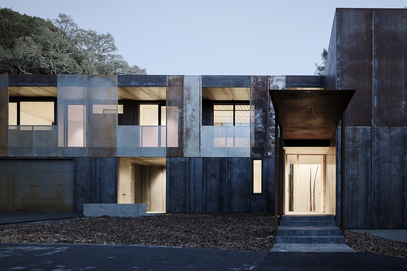'Miner Road House: Faulkner Architects (Masterpiece Series)' book home design layout