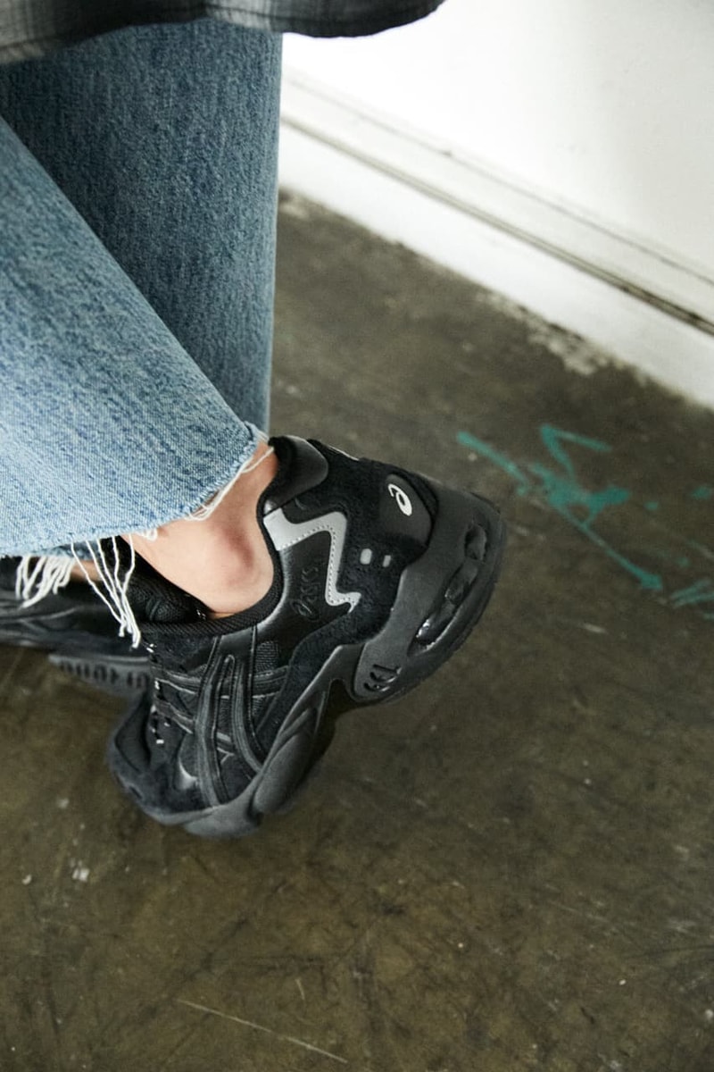 moussy asics gel kayano 5 og black silver official release date info photos price store list buying guide