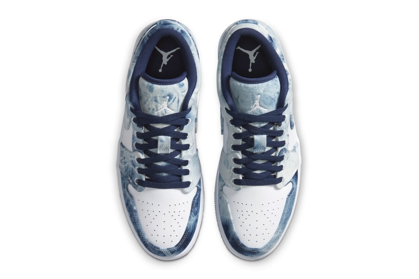 Air Jordan 1 Low Cloudy Washed Demin nhìn từ trên xuống