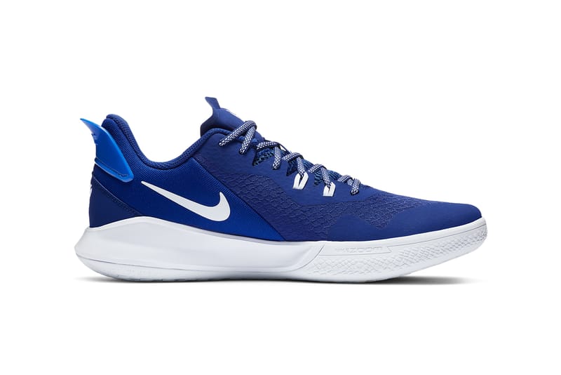 kobe bryant blue shoes