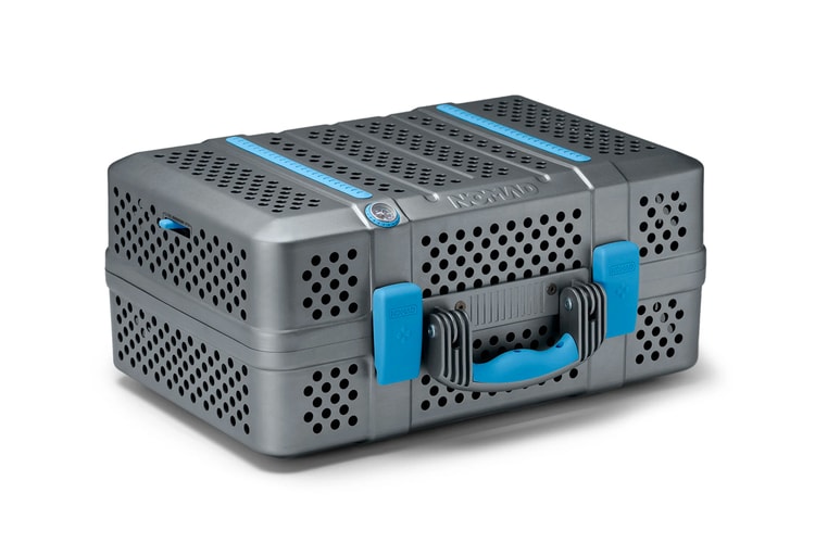 The NOMAD Grill Is a Briefcase-Sized Grill and Smoker