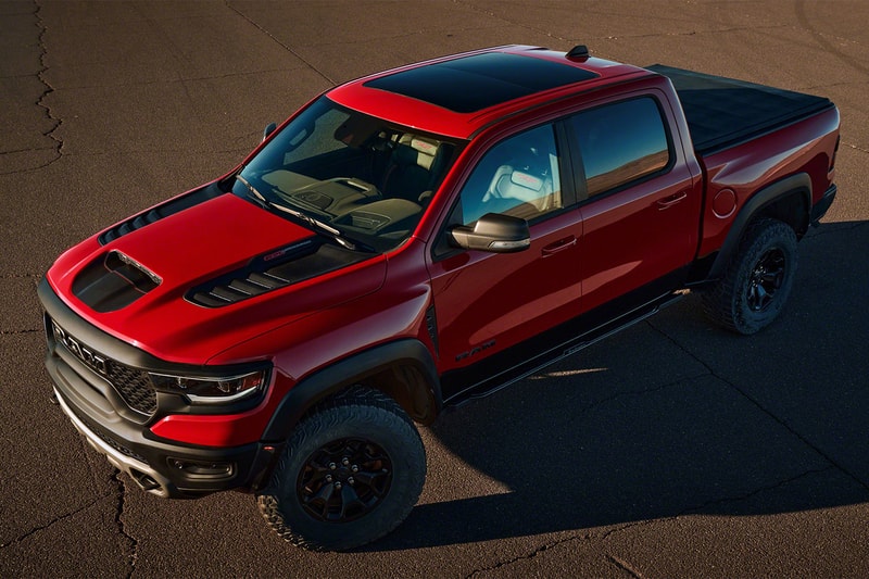 2021 fiat chrysler RAM trucks pickup 1500 trx 2021 702 horsepower 