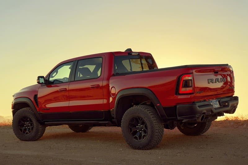 2021 fiat chrysler RAM trucks pickup 1500 trx 2021 702 horsepower