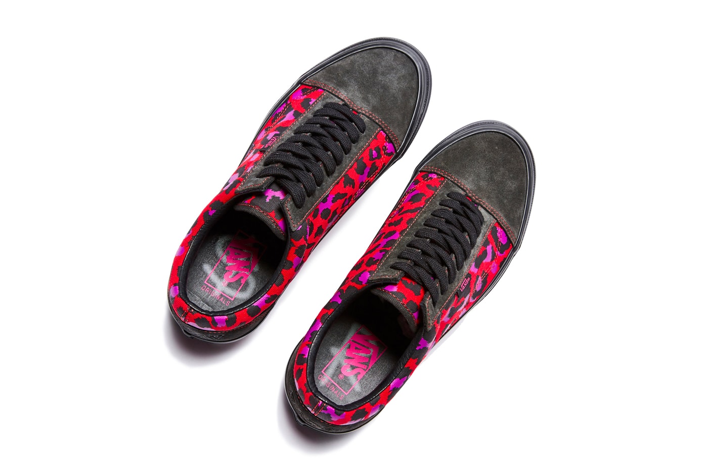 Stray Rats X Vans Vault Old School No Stripe nhìn từ trên xuống