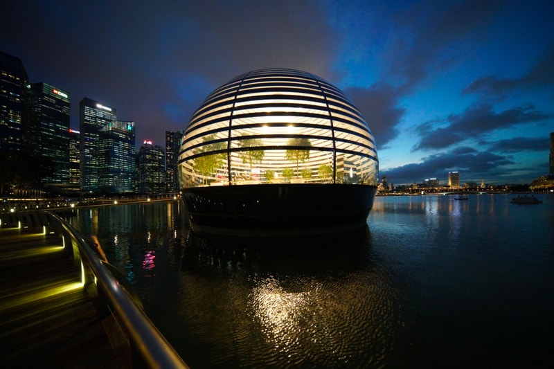 Apple Store Singapore Marina Bay Sands Now Open appointment only 114 glass dome sphere structure retail location facade building architecture