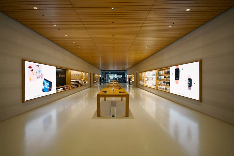 Apple Store Singapore Marina Bay Sands Now Open appointment only 114 glass dome sphere structure retail location facade building architecture