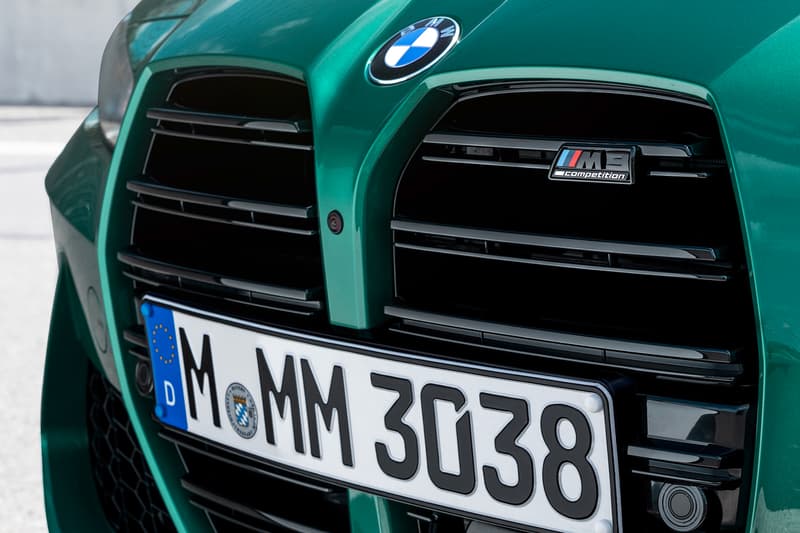 bmw m3 m4 coupe sedan competition unveil grille 2021