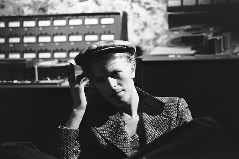 David bowie Geoff MacCormack Brighton Museum 2020 rock n roll with me 2021 when does it open close