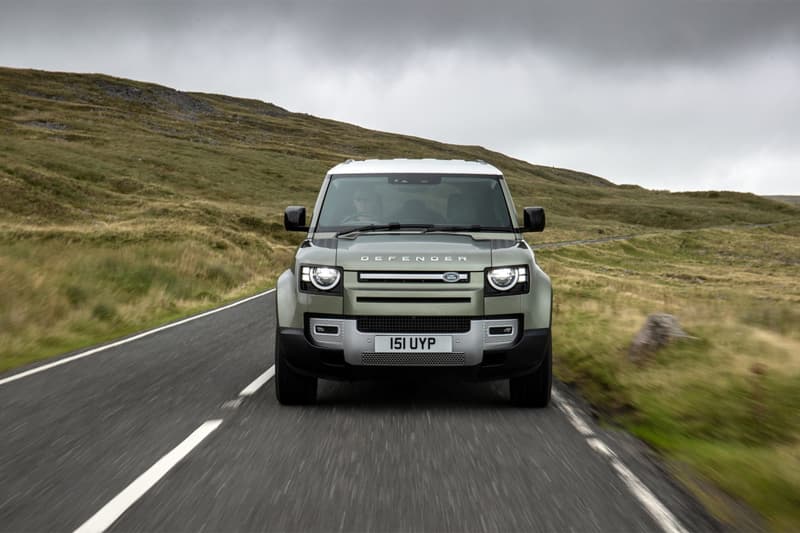 land rover defender p400e plug in hybrid electric car vehicle off road 4v4 four wheel drive 