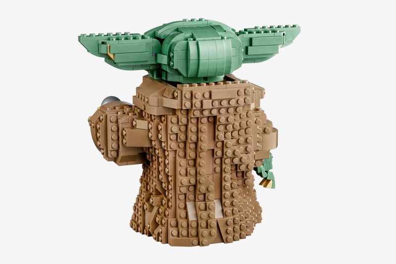 Lego Star Wars The Mandalorian The Child 75318 Release Yoda Star Wars Lucafilms toys figures bricks lightsabers Tv series season 2 