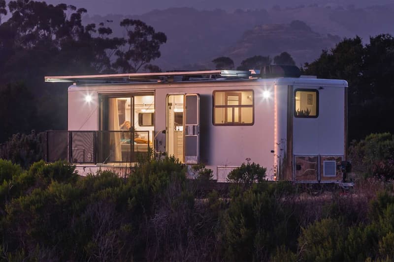living vehicle 2021 rv mobile home premium electric vehicle charger EV solar power
