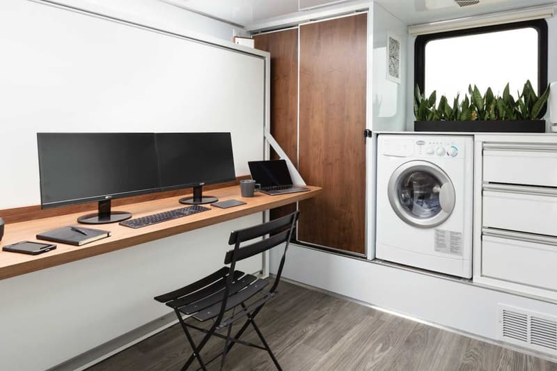 living vehicle 2021 rv mobile home premium electric vehicle charger EV solar power