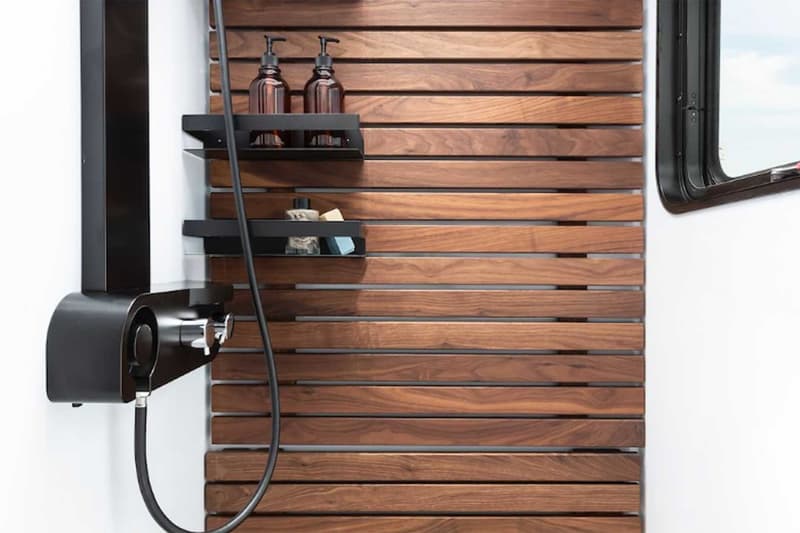 living vehicle 2021 rv mobile home premium electric vehicle charger EV solar power