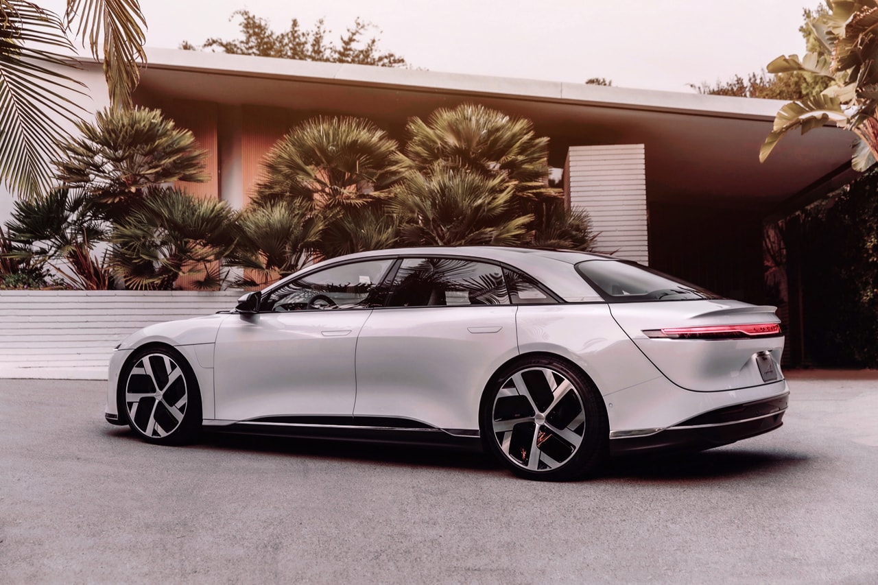 Lucid Motors Lucid Air Official Unveiled First Look EV Electric Cars Vehicles 517 Mile Range Mid Sized Family Sedan Luxury Car Automotives