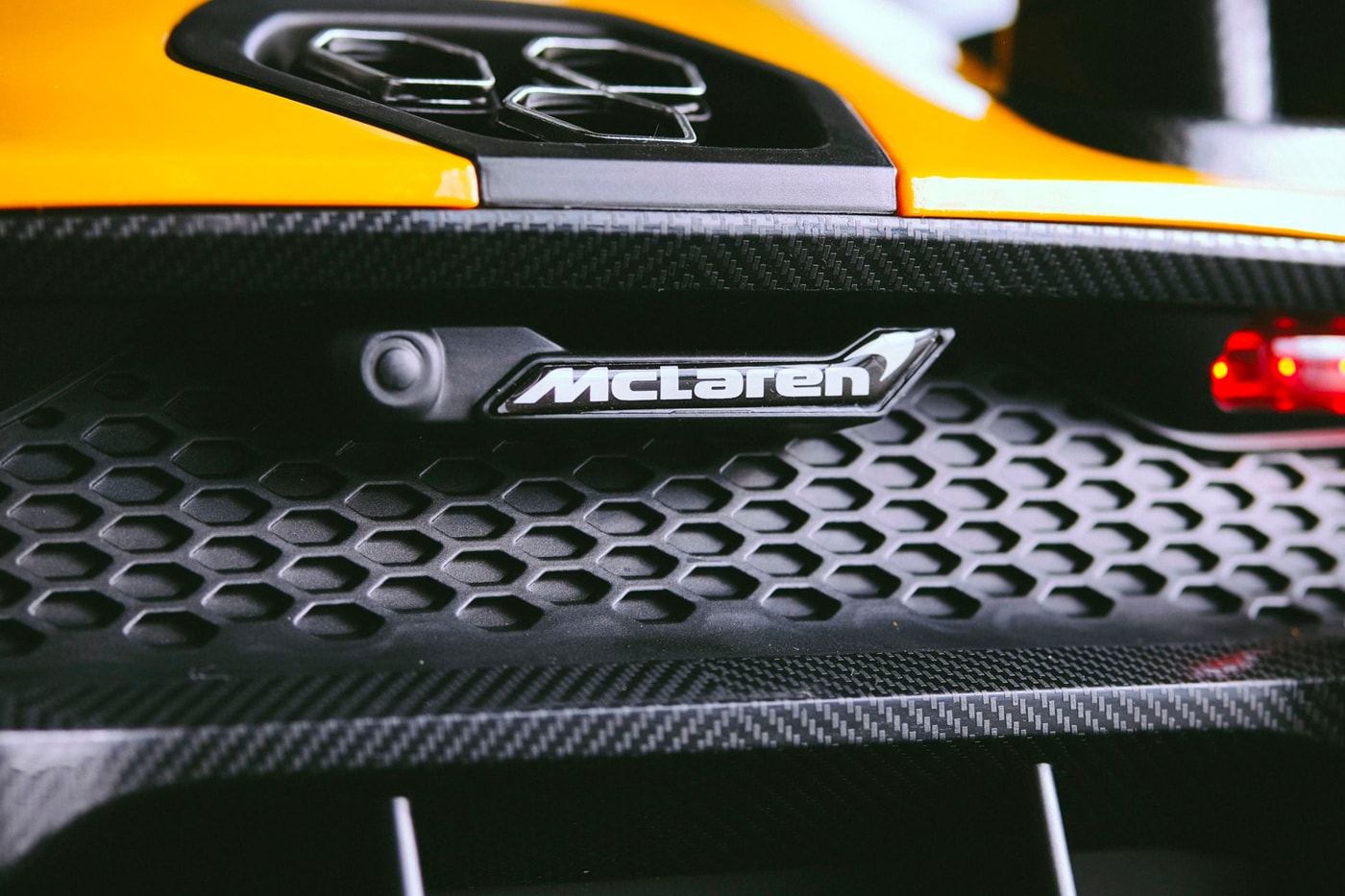 McLaren Senna Ride-On Electric Toy Car Release black Mira orange Vega blue Memphis red white yellow green