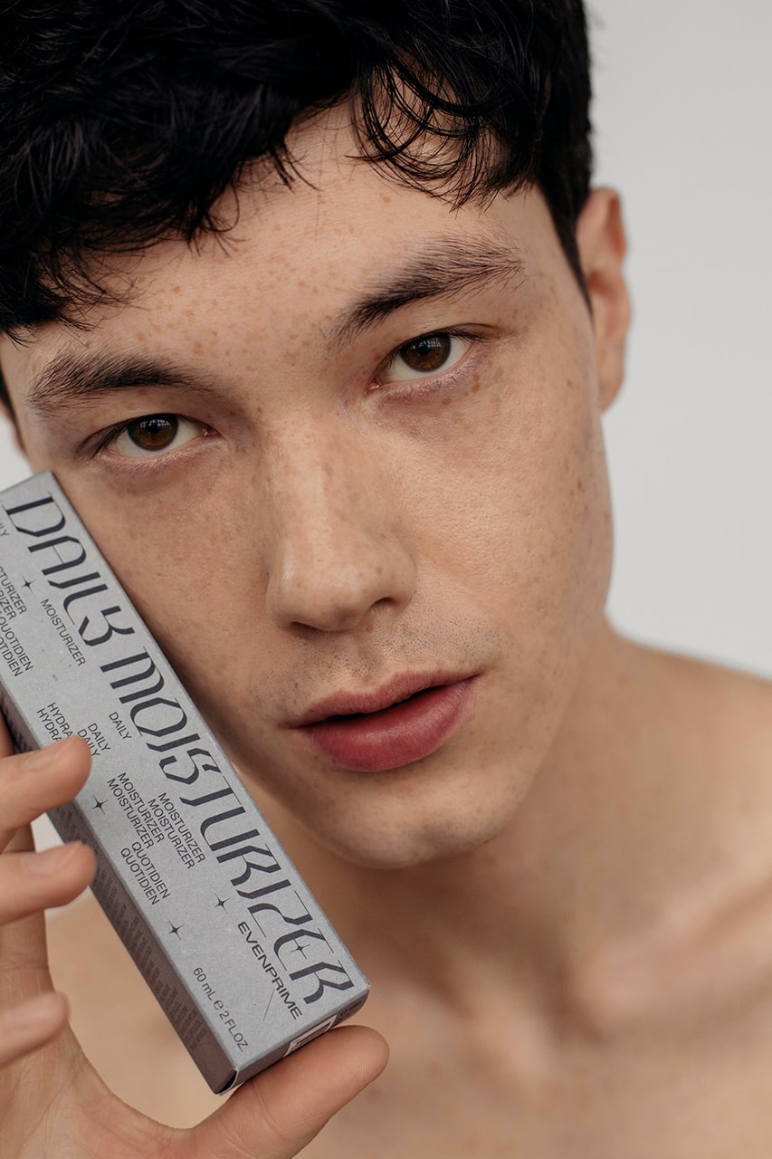 quarantine covid 19 coronavirus stay home orders lockdown zoom meetings online beauty grooming men male women makeup skincare reddit tiktok instagram faculty evenprime ceylon black lives matter pride