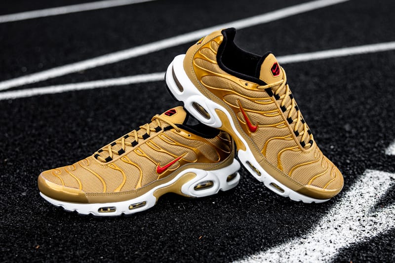 gold nike airs