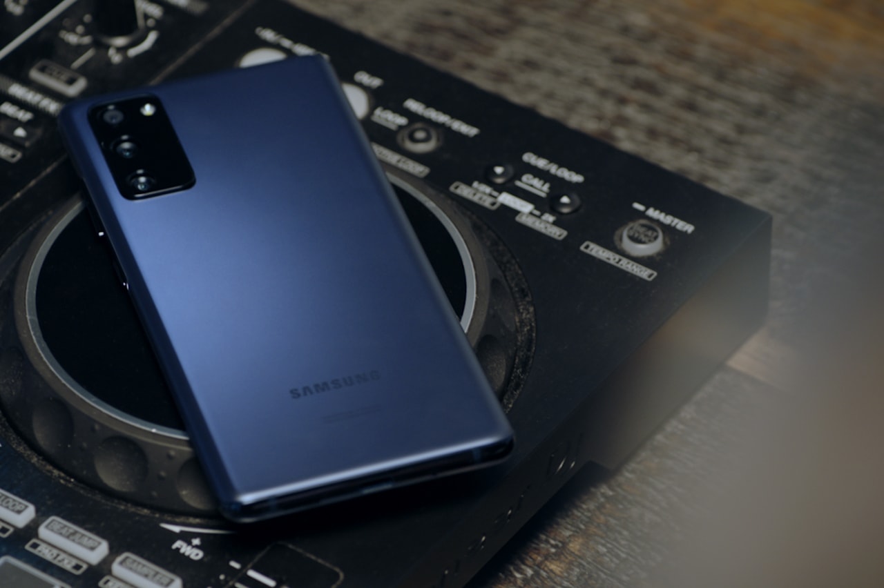 Samsung Unveils Galaxy S Fe For Every Fan Hypebeast Samsung Unveils Galaxy S Fe For Every Fan Hypebeast