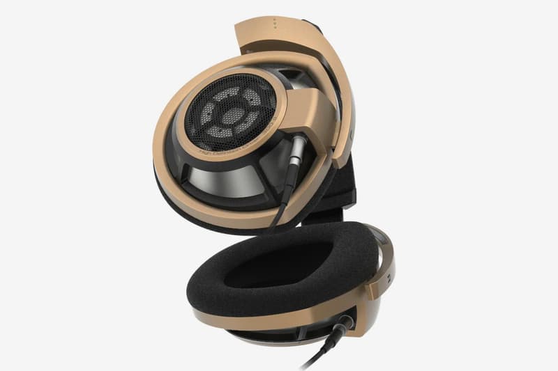 Sennheiser Celebrates 75 Years With Limited HD 800 S Headphones Sennheiser Anniversary HD 800 S Headphones Info hi-fi audiophile Germany German Sound Audio