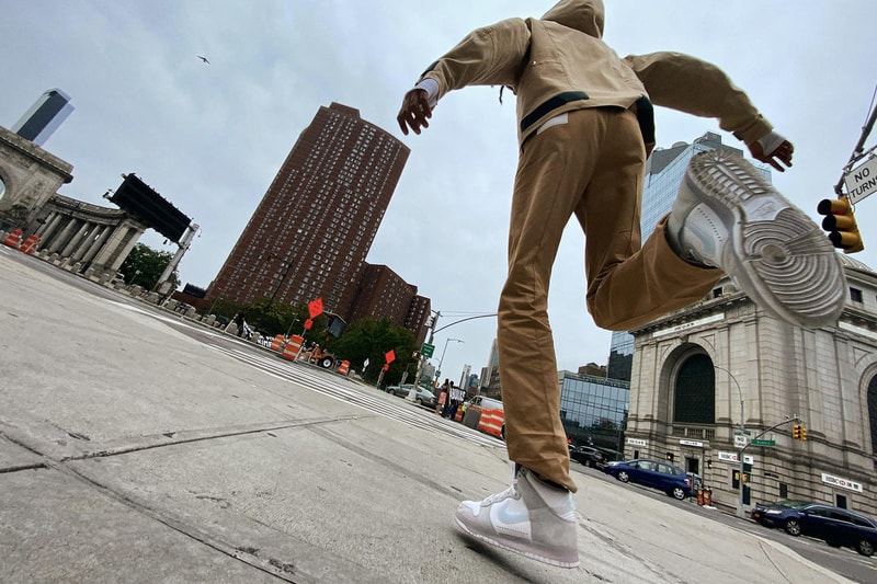 Slam Jam x Nike Dunk "Light Gray" "Black" Sneaker SNKRS Release Information Collaboration On Foot Closer Look Limited Edition Colorways Footwear Shoes Italy Milano 