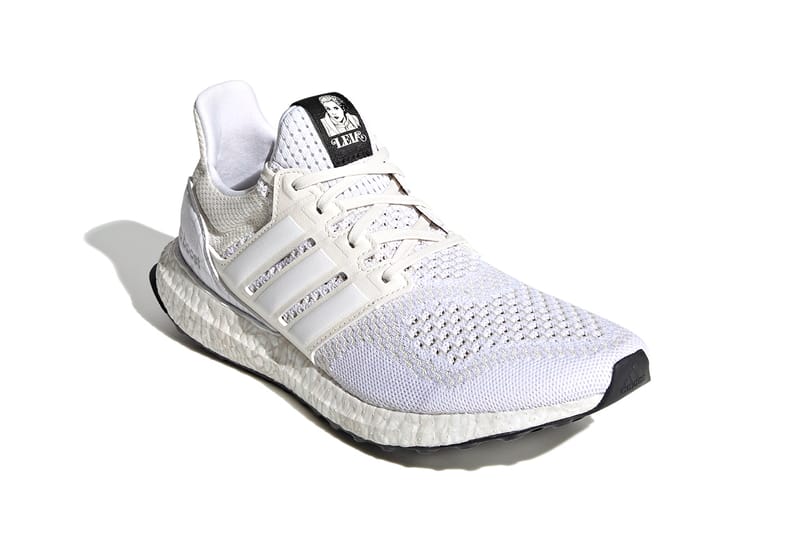 ultraboost dna triple white